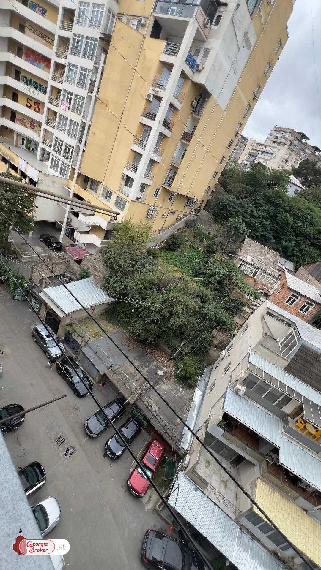 იყიდება ახალი გარემონტებული 3 ოთახიანი ბინა