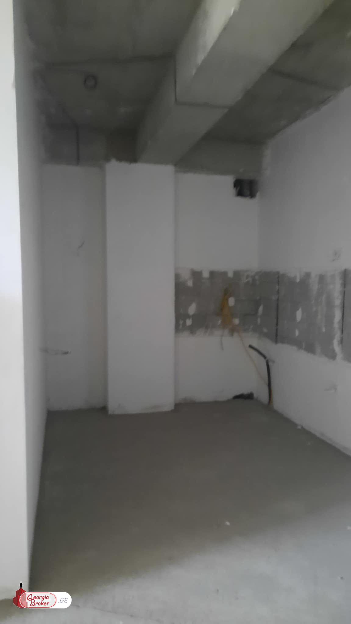 nearly repaired 3-room apartment for sale