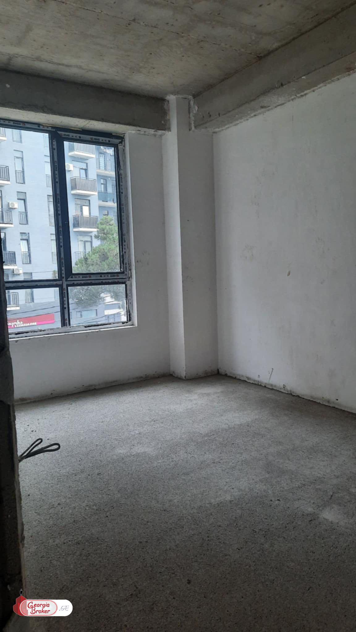 nearly repaired 3-room apartment for sale