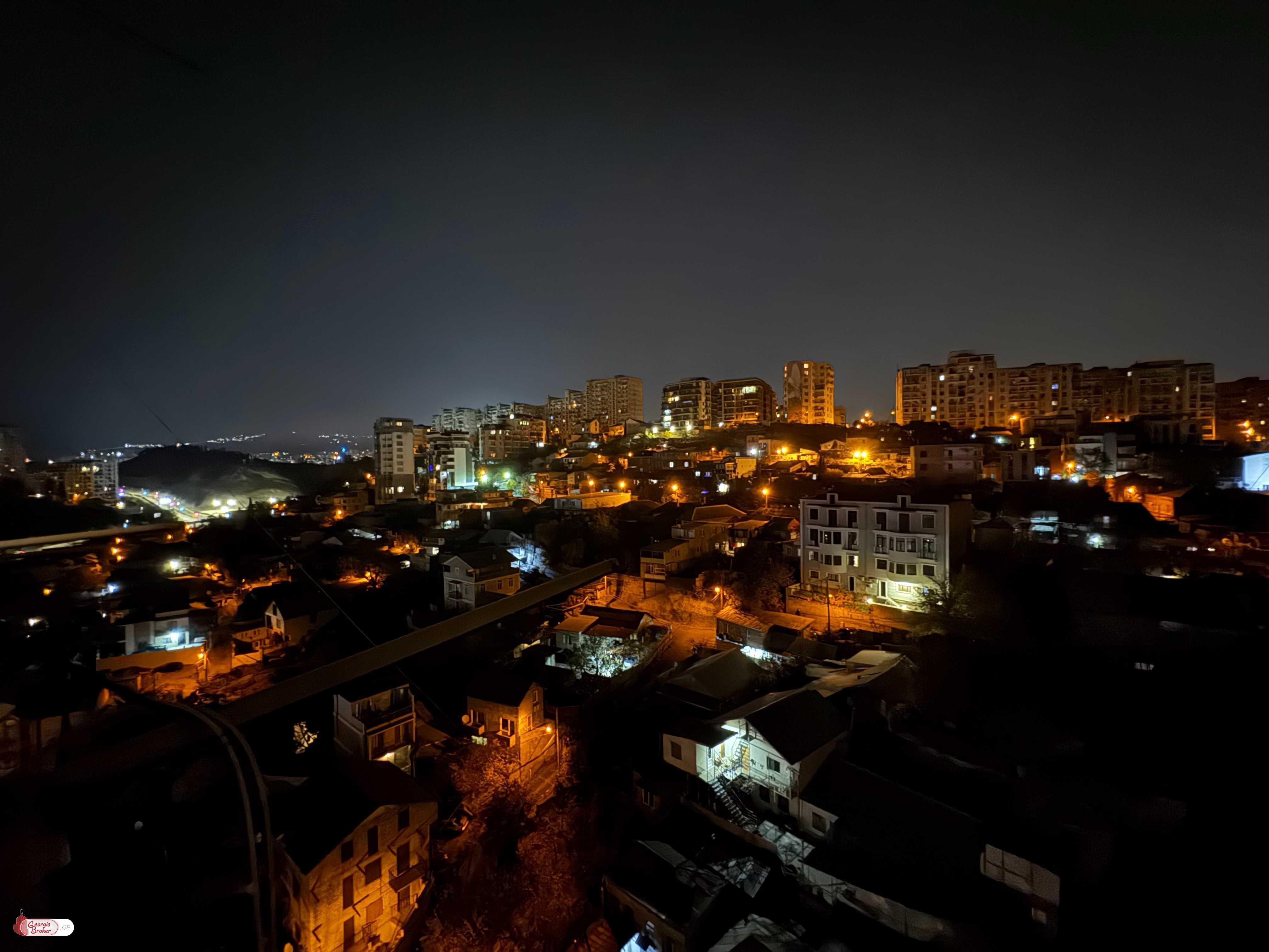 იყიდება ახალი გარემონტებული 3 ოთახიანი ბინა