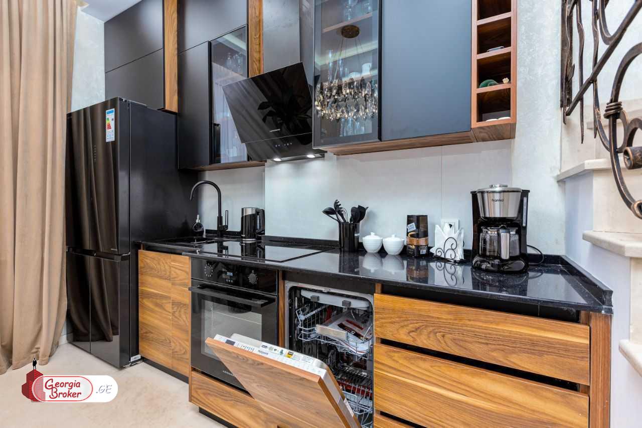 nearly repaired 5-room apartment for sale