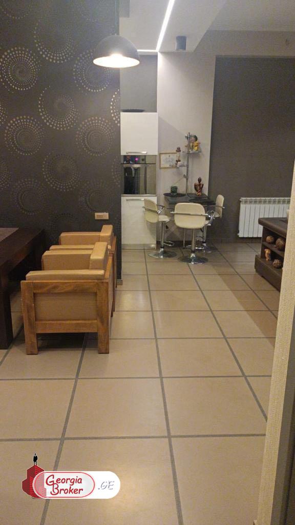 nearly repaired 3-room apartment for sale