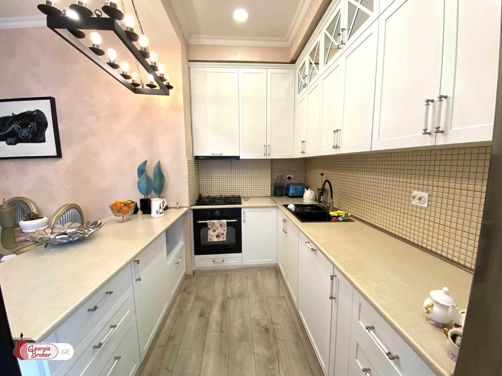 nearly repaired 3-room apartment for sale