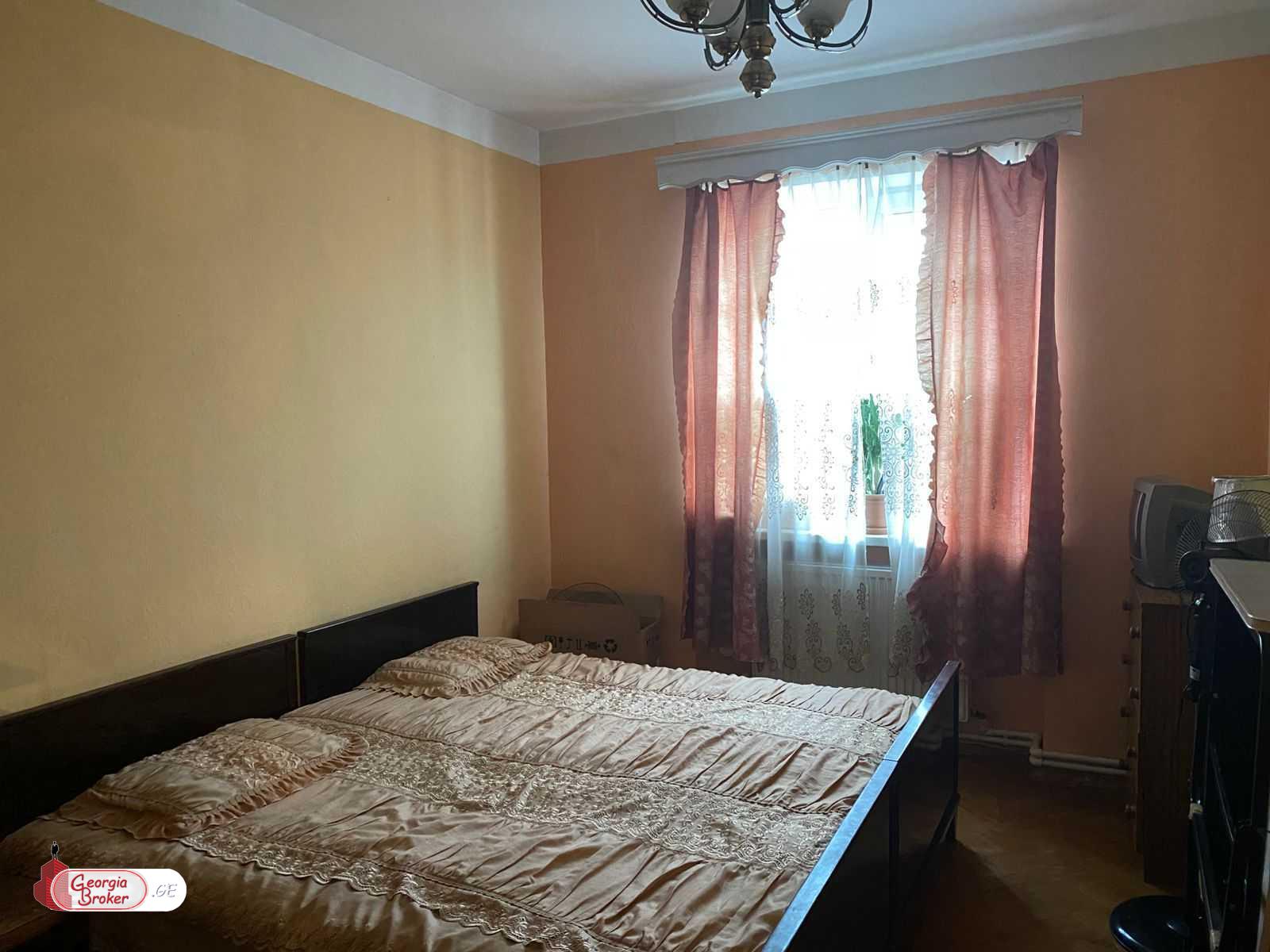 old repaired 3-room apartment for sale