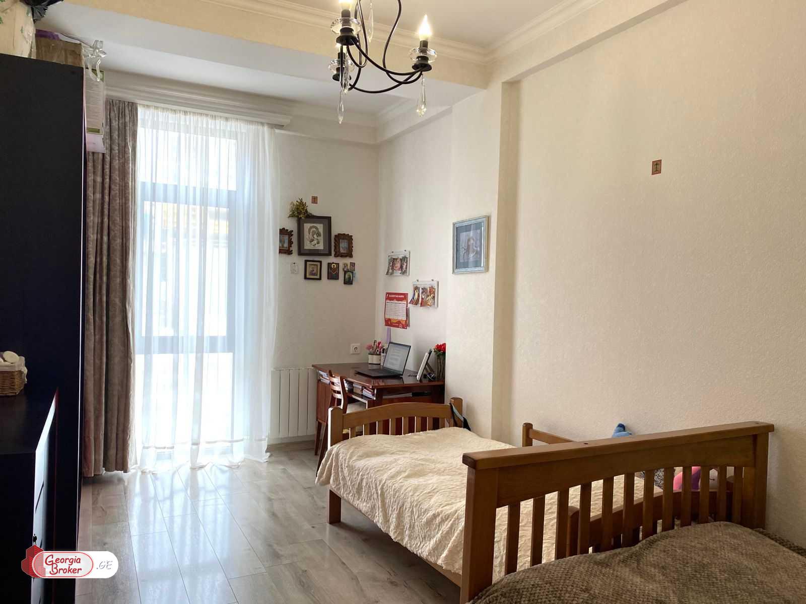 nearly repaired 3-room apartment for sale