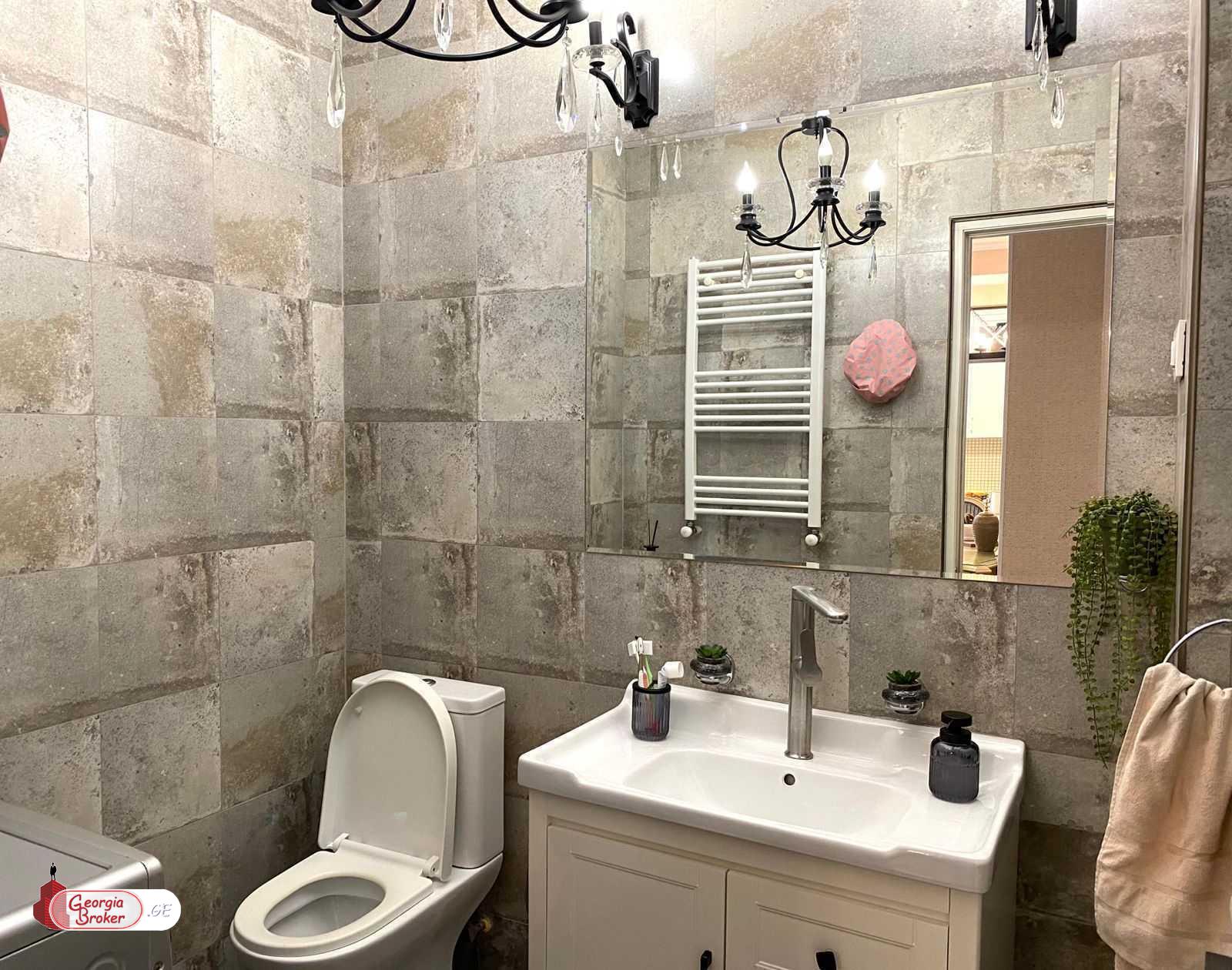 nearly repaired 3-room apartment for sale