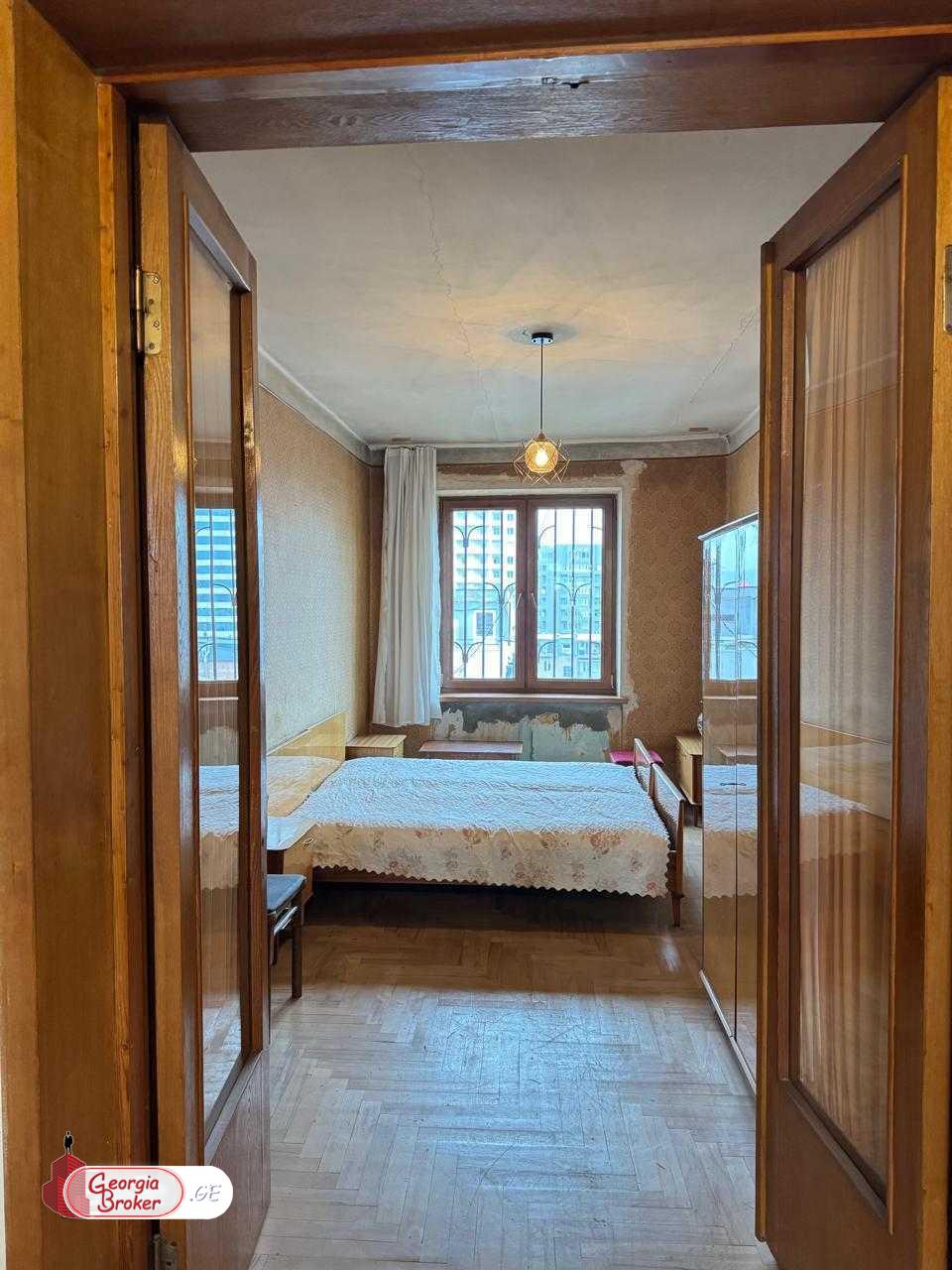 продается квартира с новым ремонтом 3-комнаты