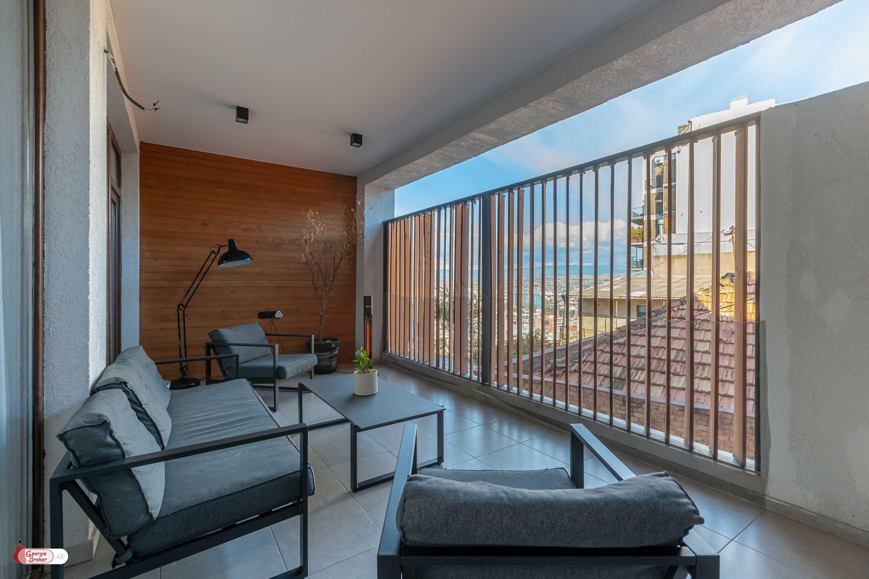 nearly repaired 3-room apartment for sale