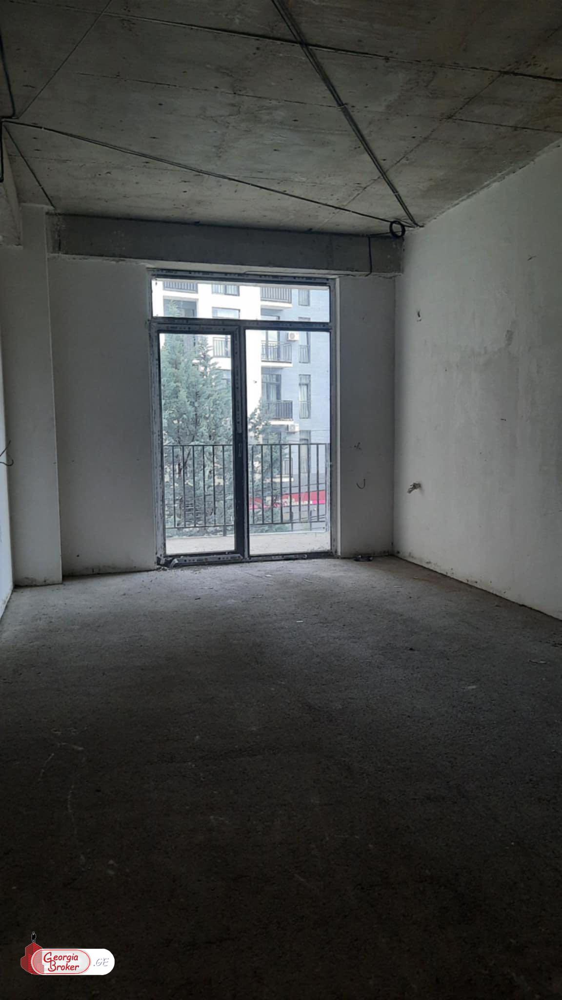 nearly repaired 3-room apartment for sale