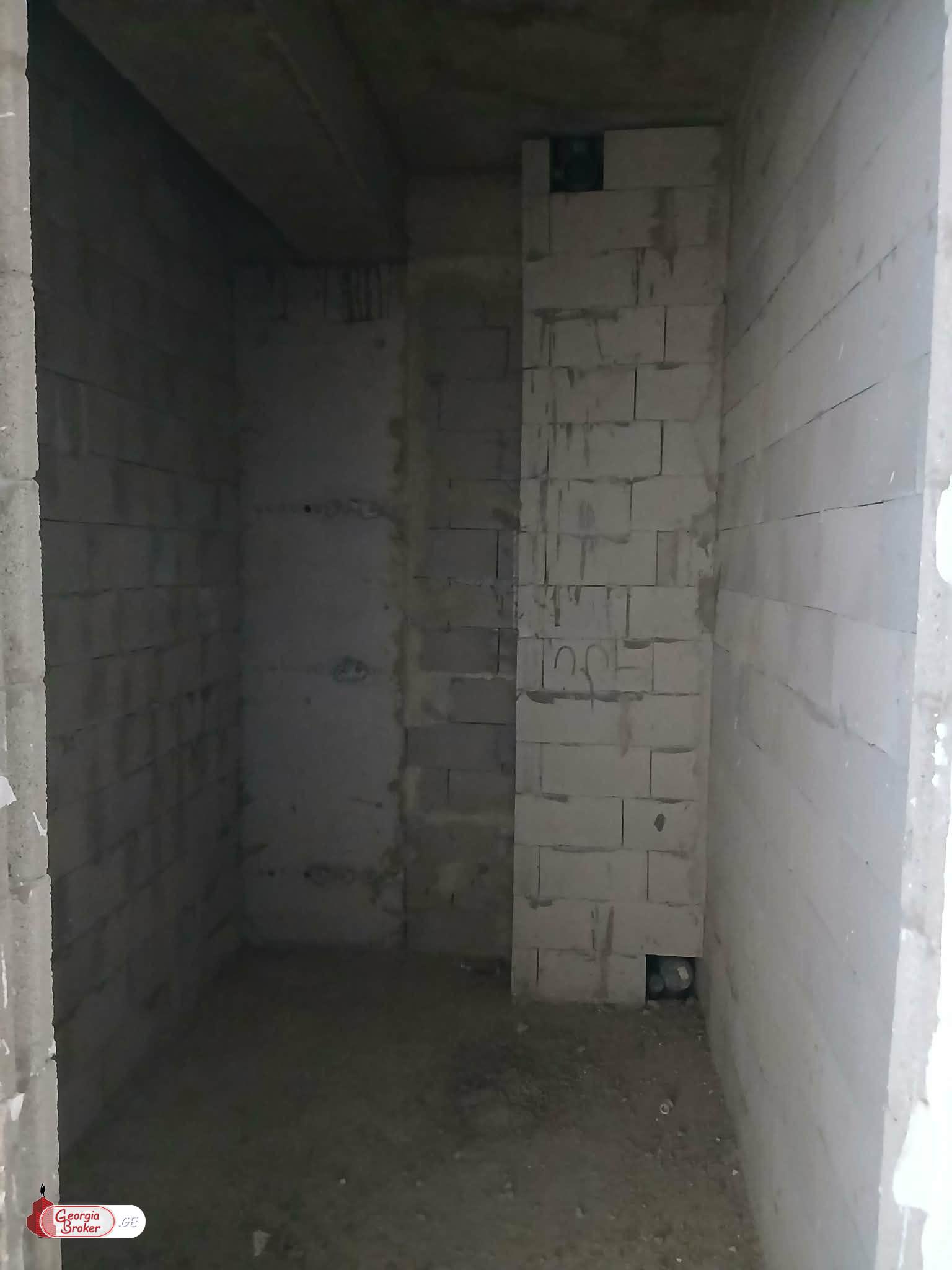 nearly repaired 3-room apartment for sale