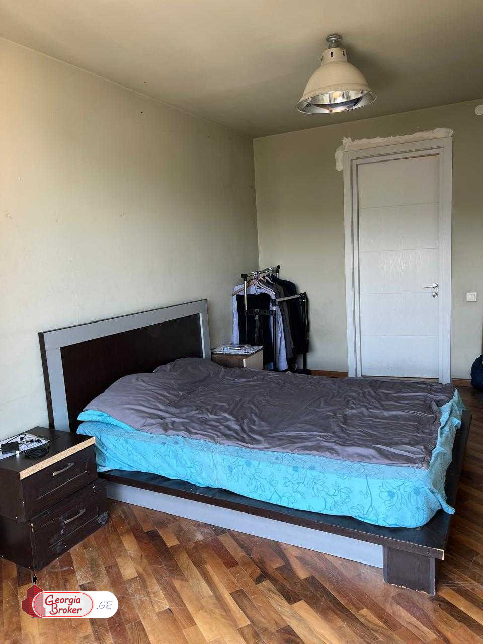 nearly repaired 3-room apartment for sale