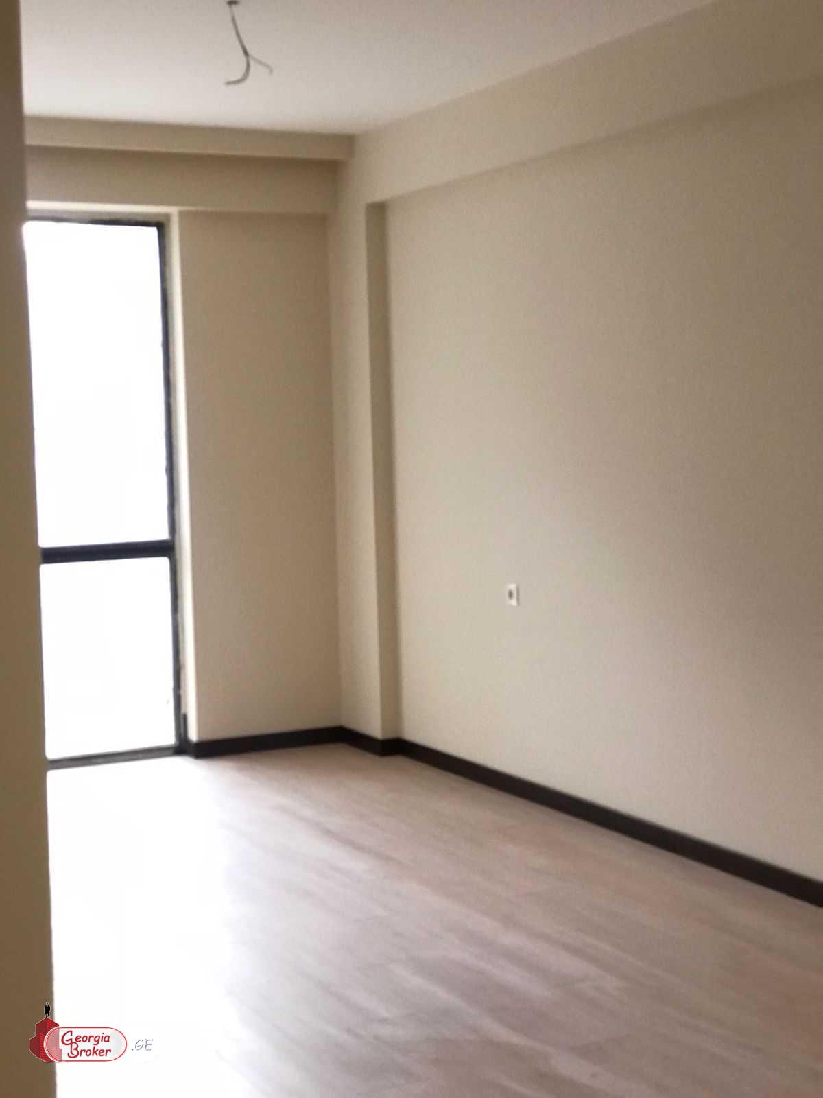 nearly repaired 2-room apartment for sale