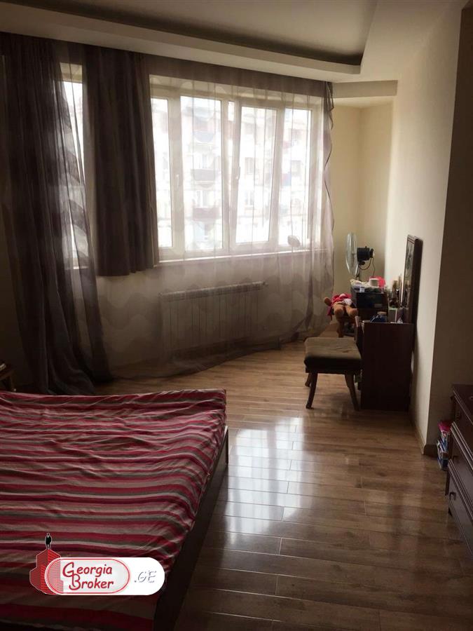 nearly repaired 3-room apartment for sale