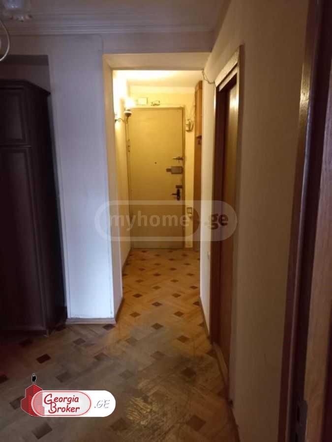 old repaired 3-room apartment for sale