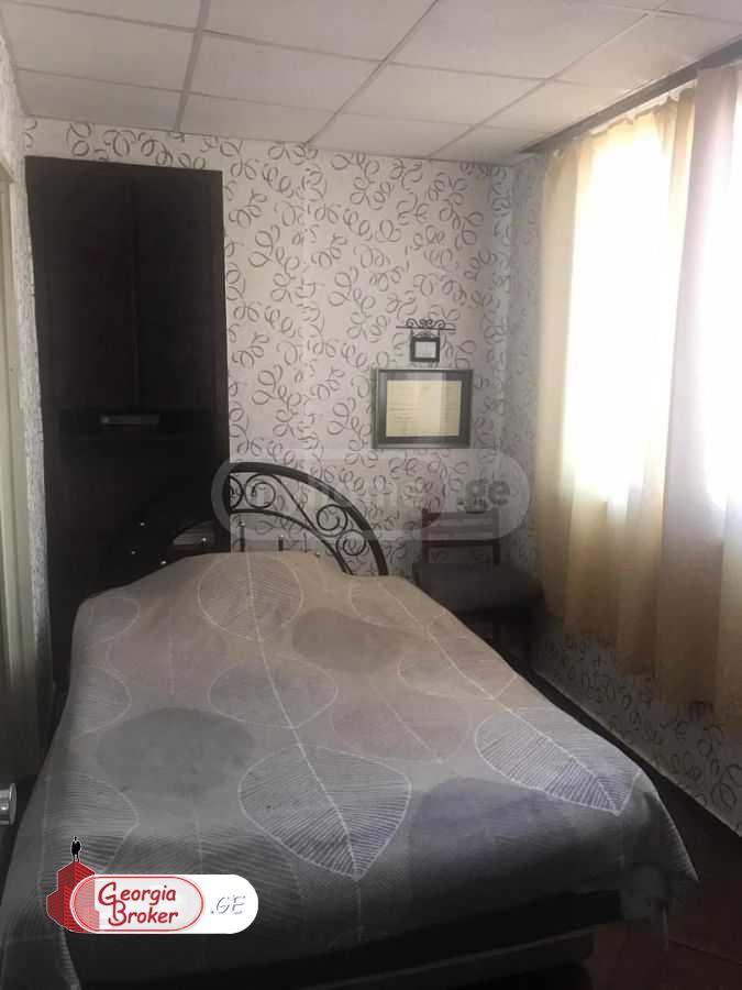 old repaired 3-room apartment for sale