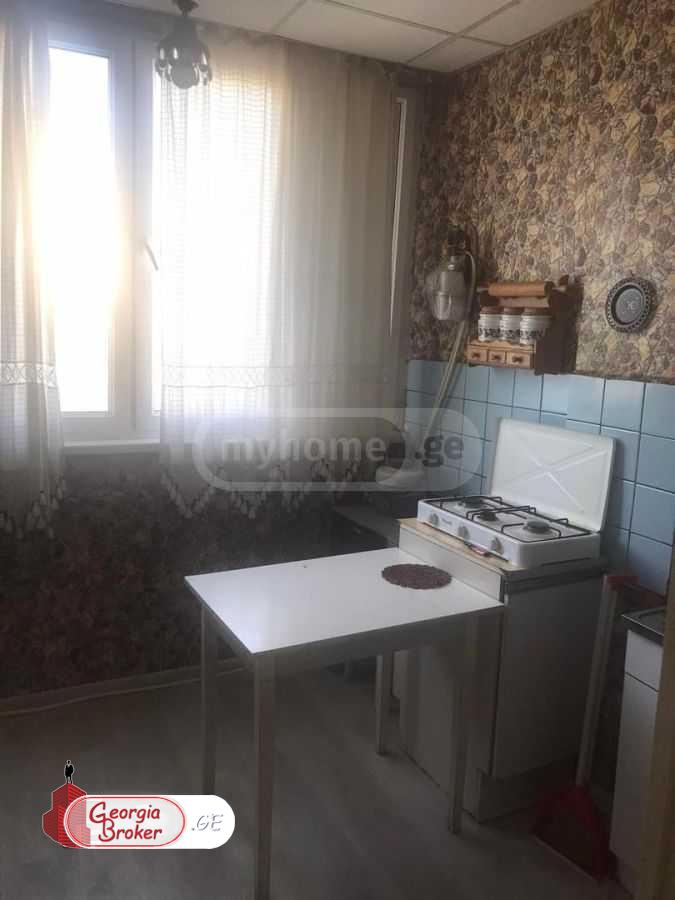 old repaired 3-room apartment for sale