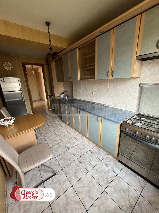 nearly repaired 3-room apartment for sale