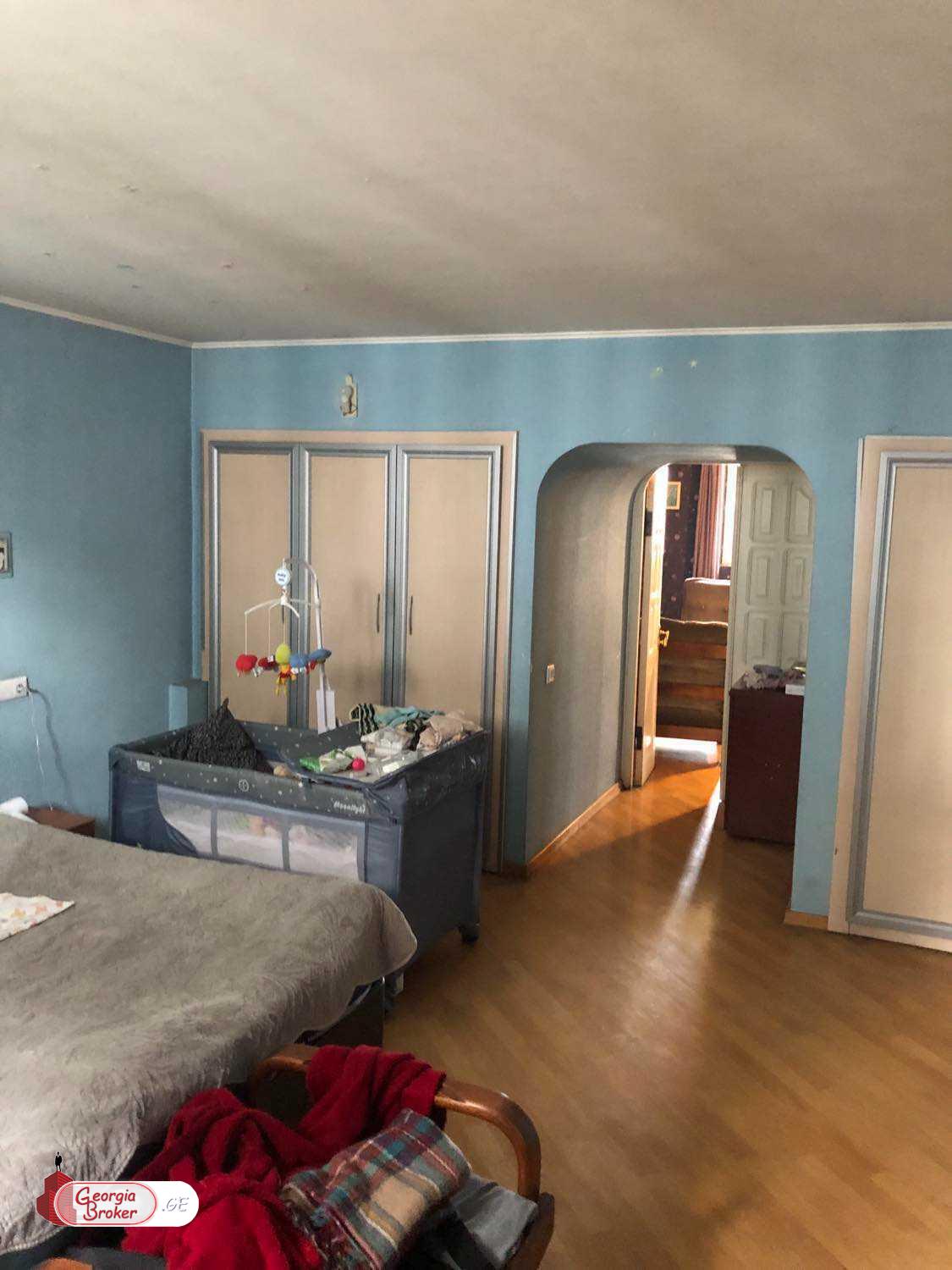 old repaired 3-room apartment for sale