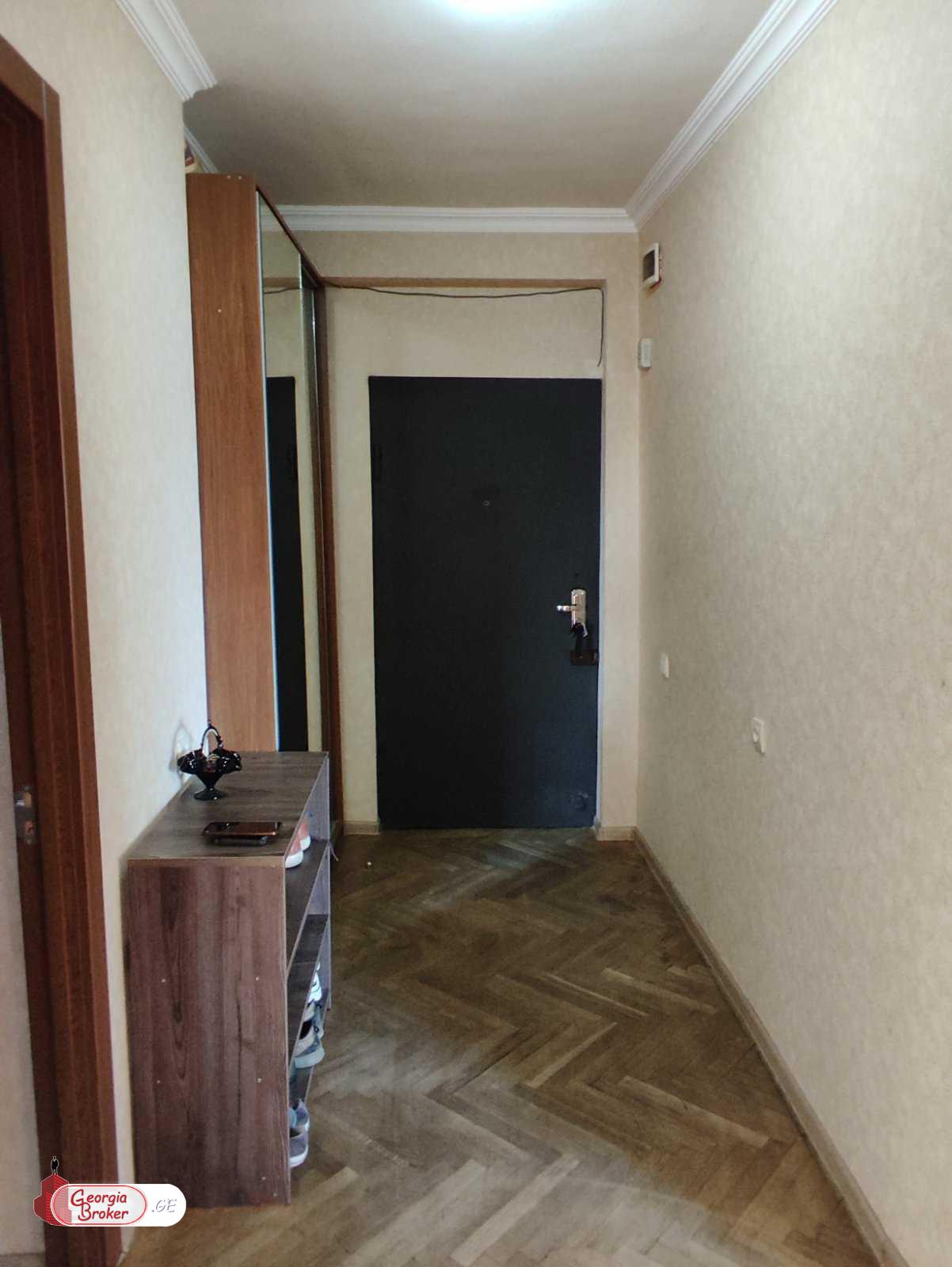 old repaired 3-room apartment for sale