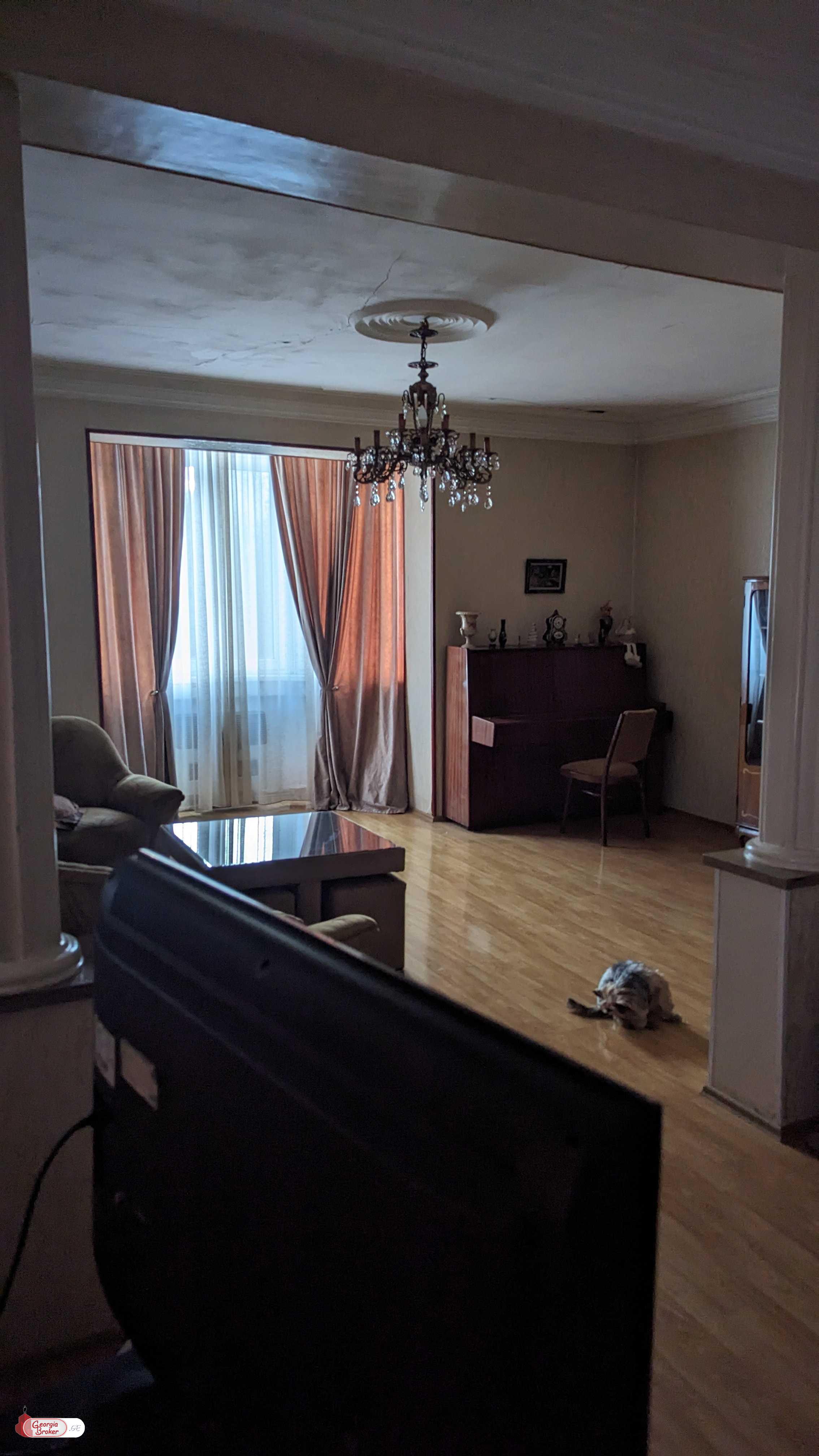 nearly repaired 3-room apartment for sale