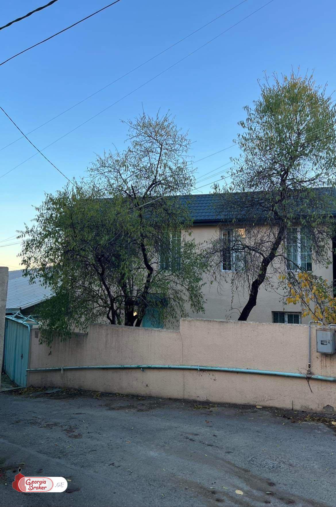 nearly repaired 3-room house for sale