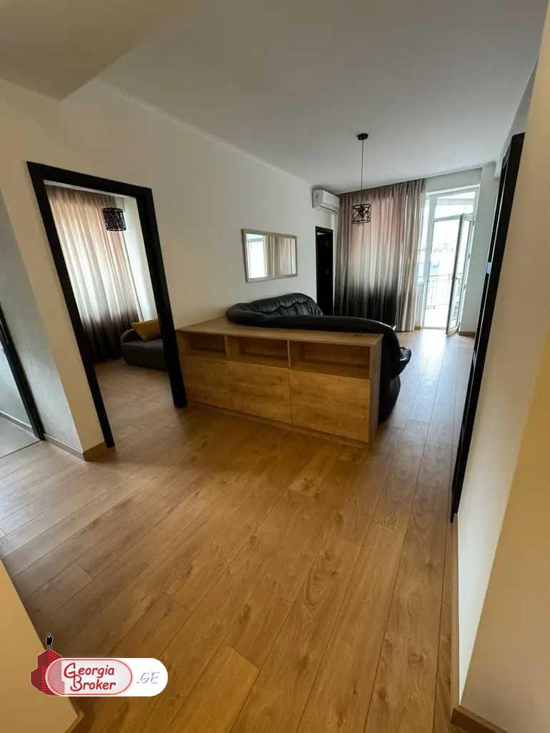 nearly repaired 3-room apartment for sale