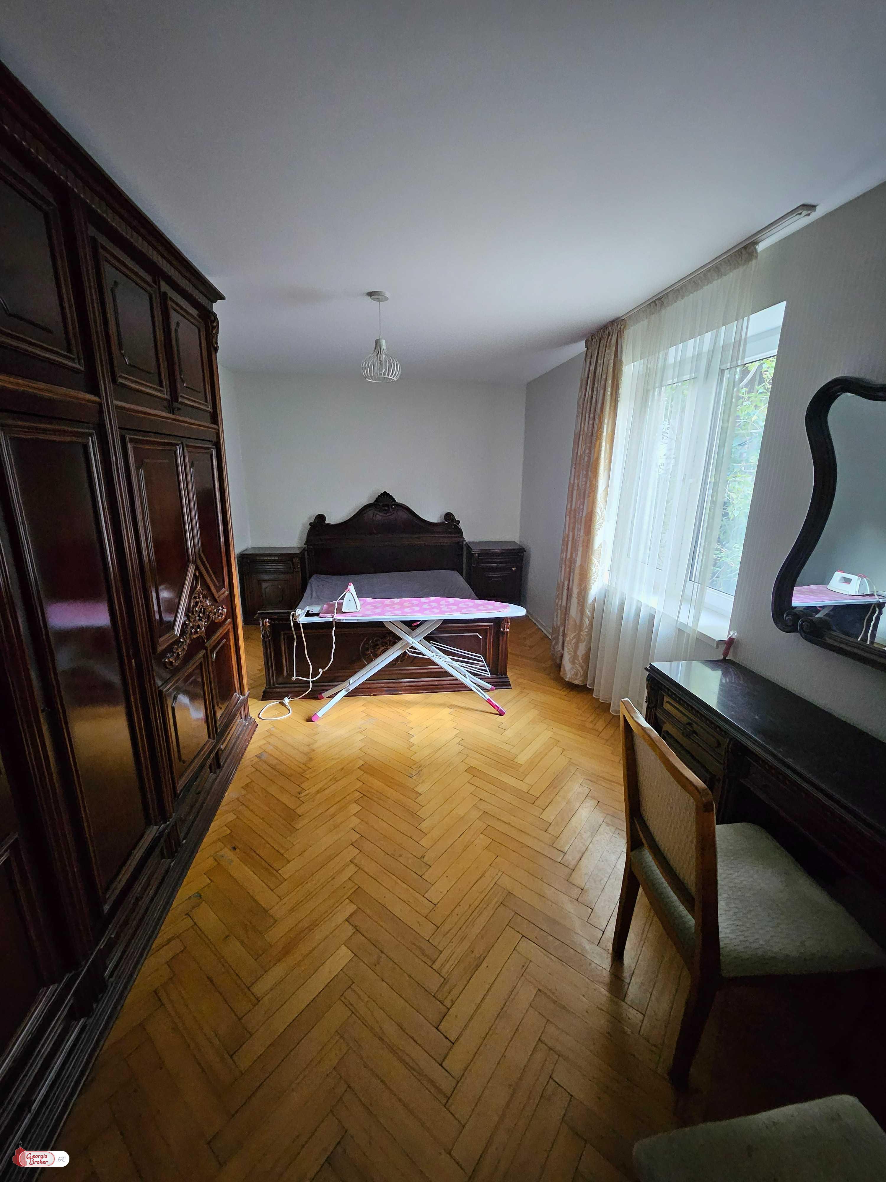 old repaired 3-room apartment for sale