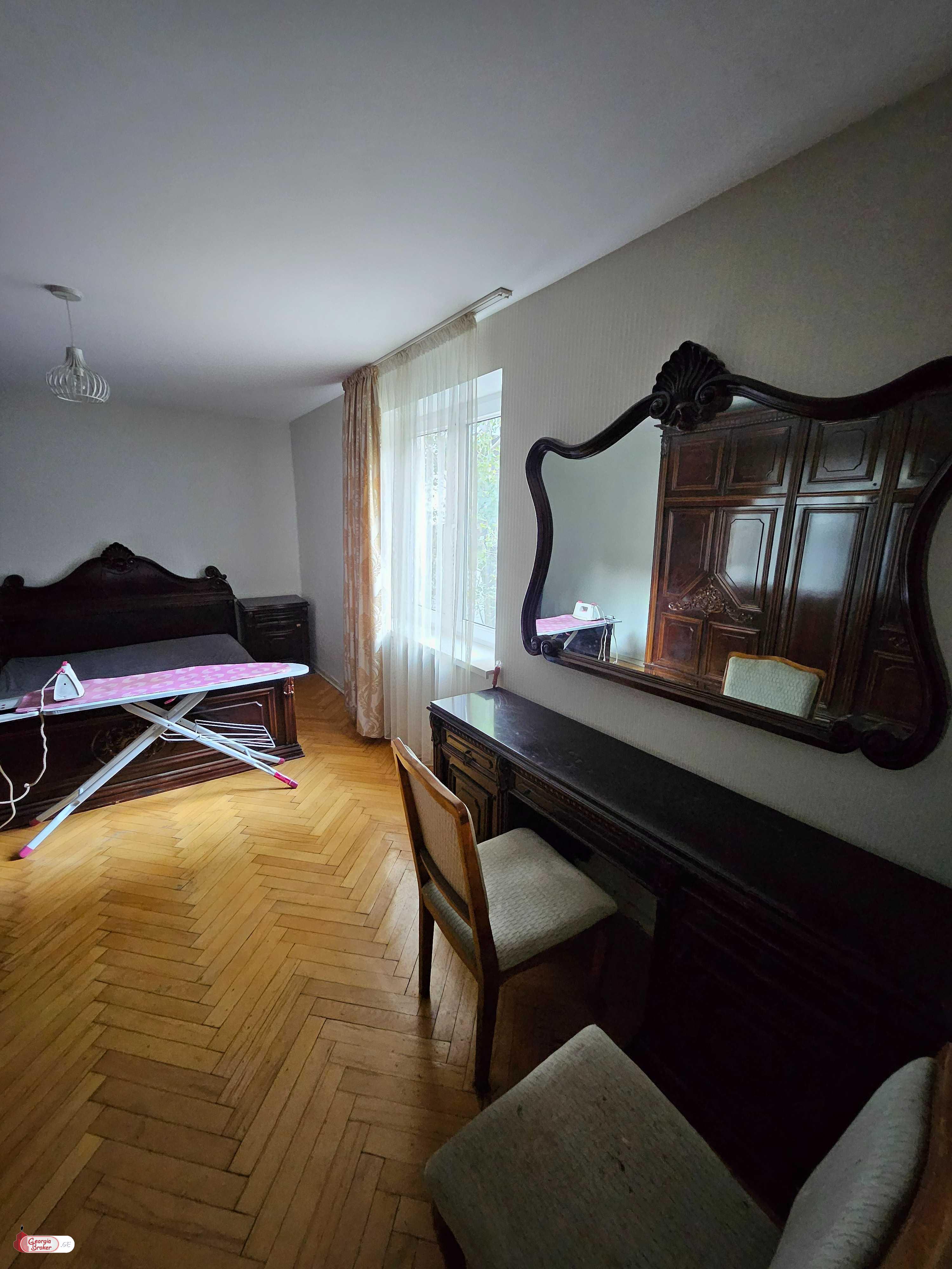 old repaired 3-room apartment for sale