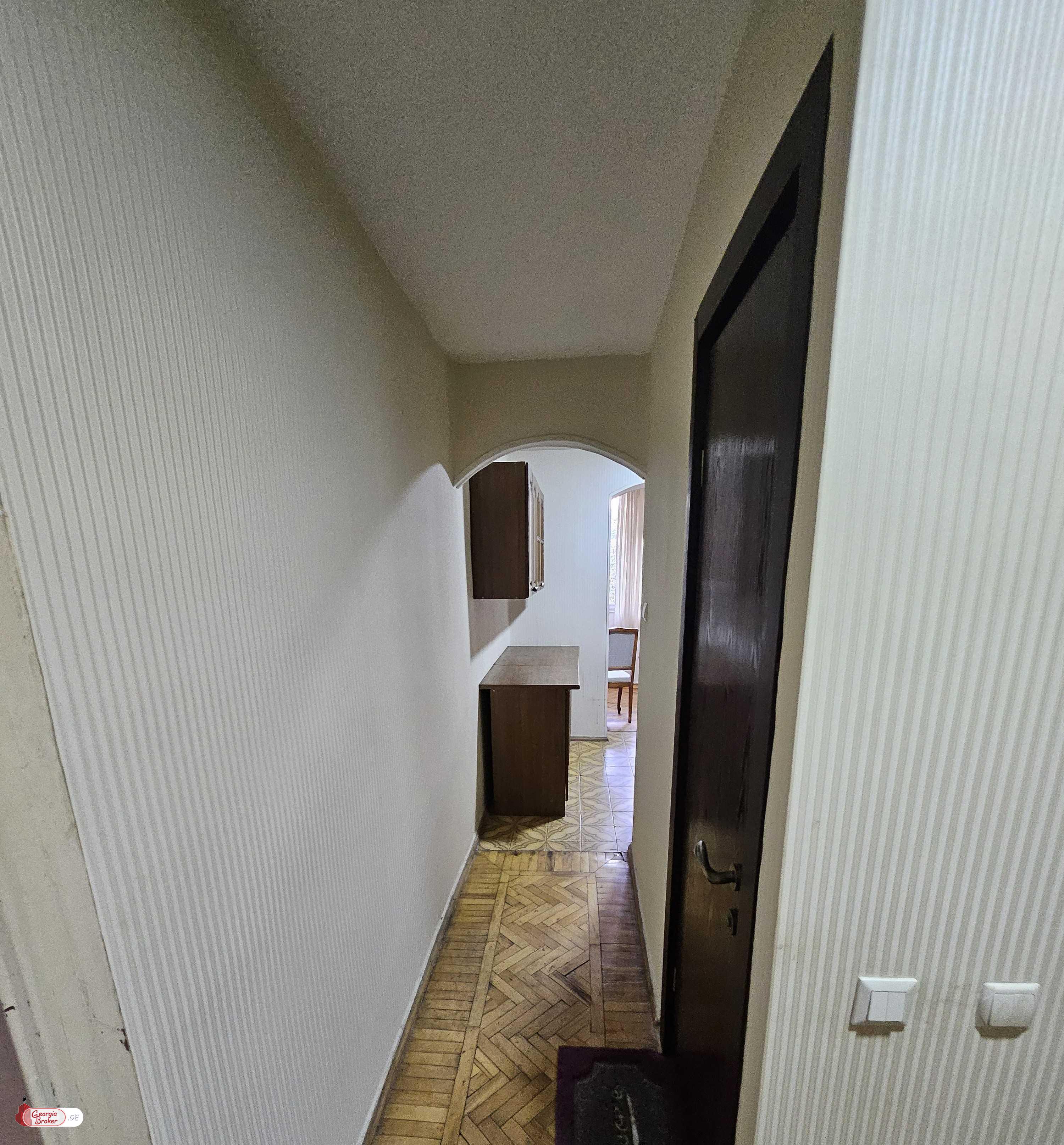 old repaired 3-room apartment for sale