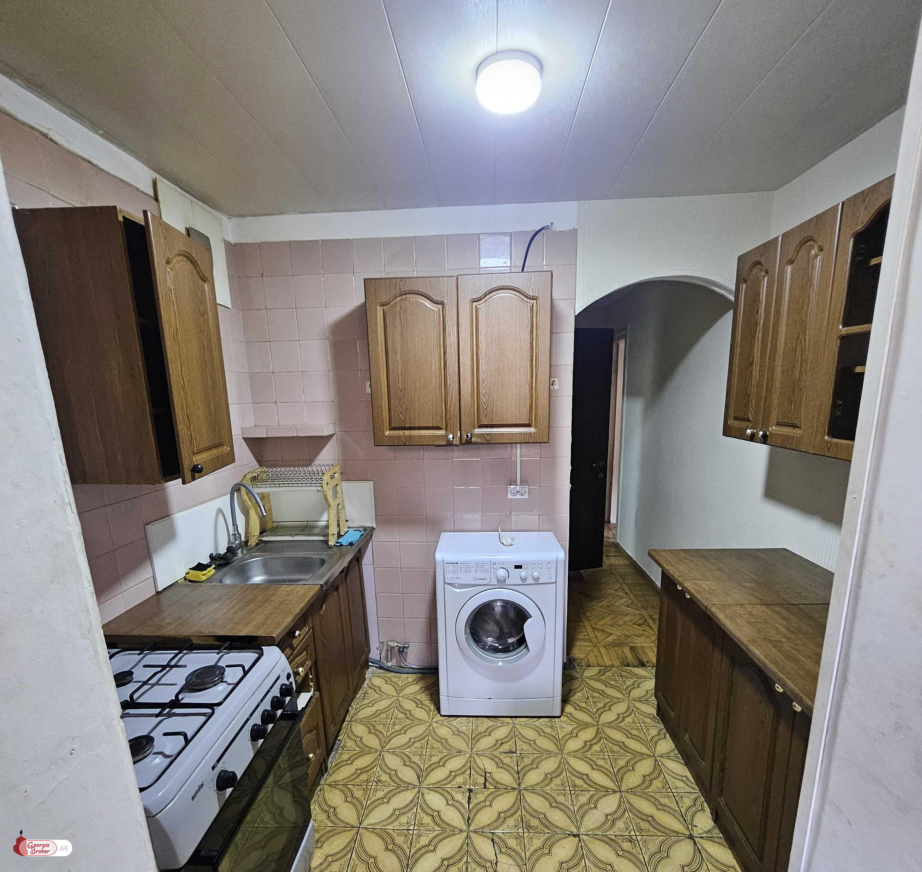 old repaired 3-room apartment for sale