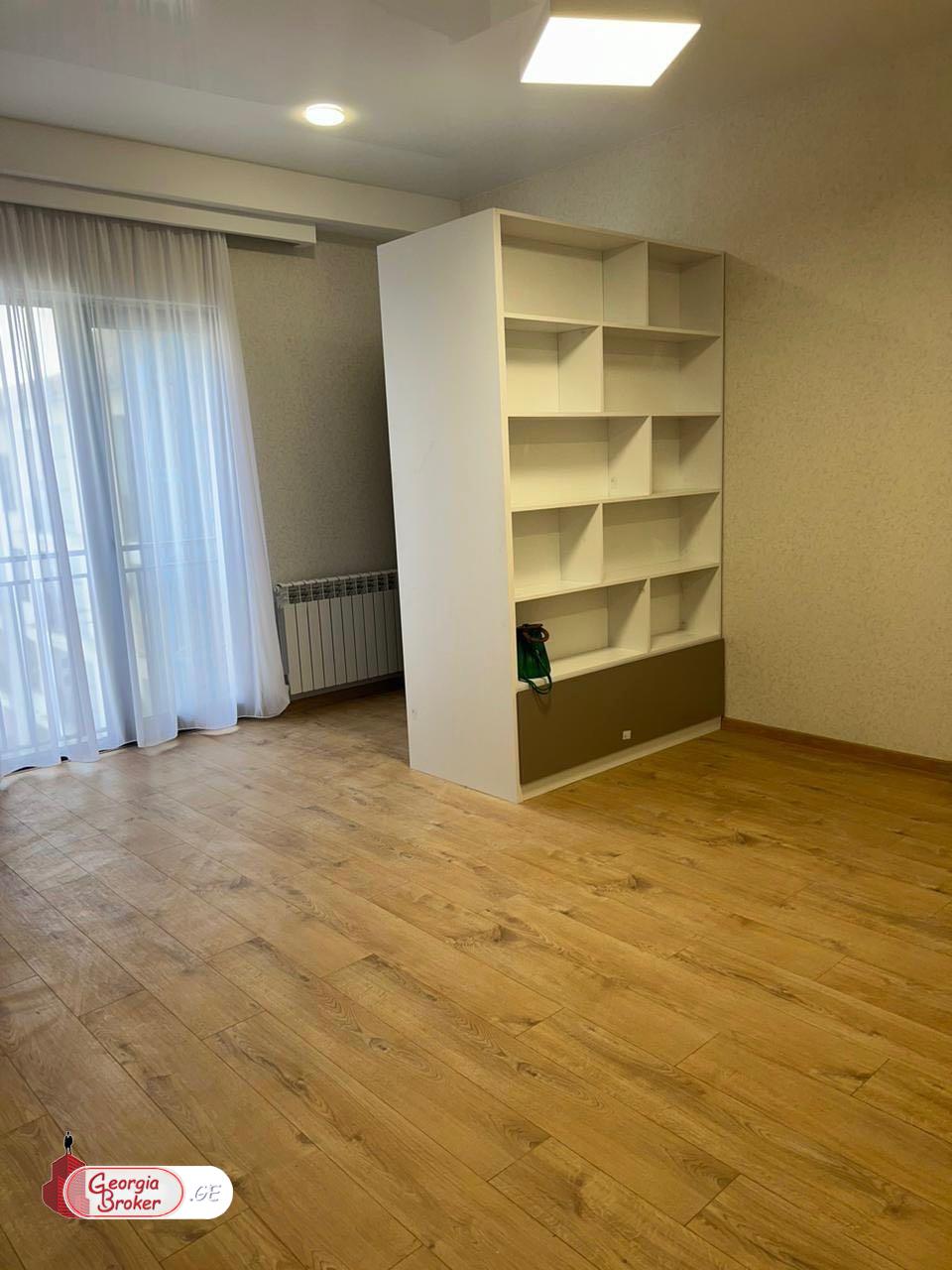 nearly repaired 2-room apartment for sale