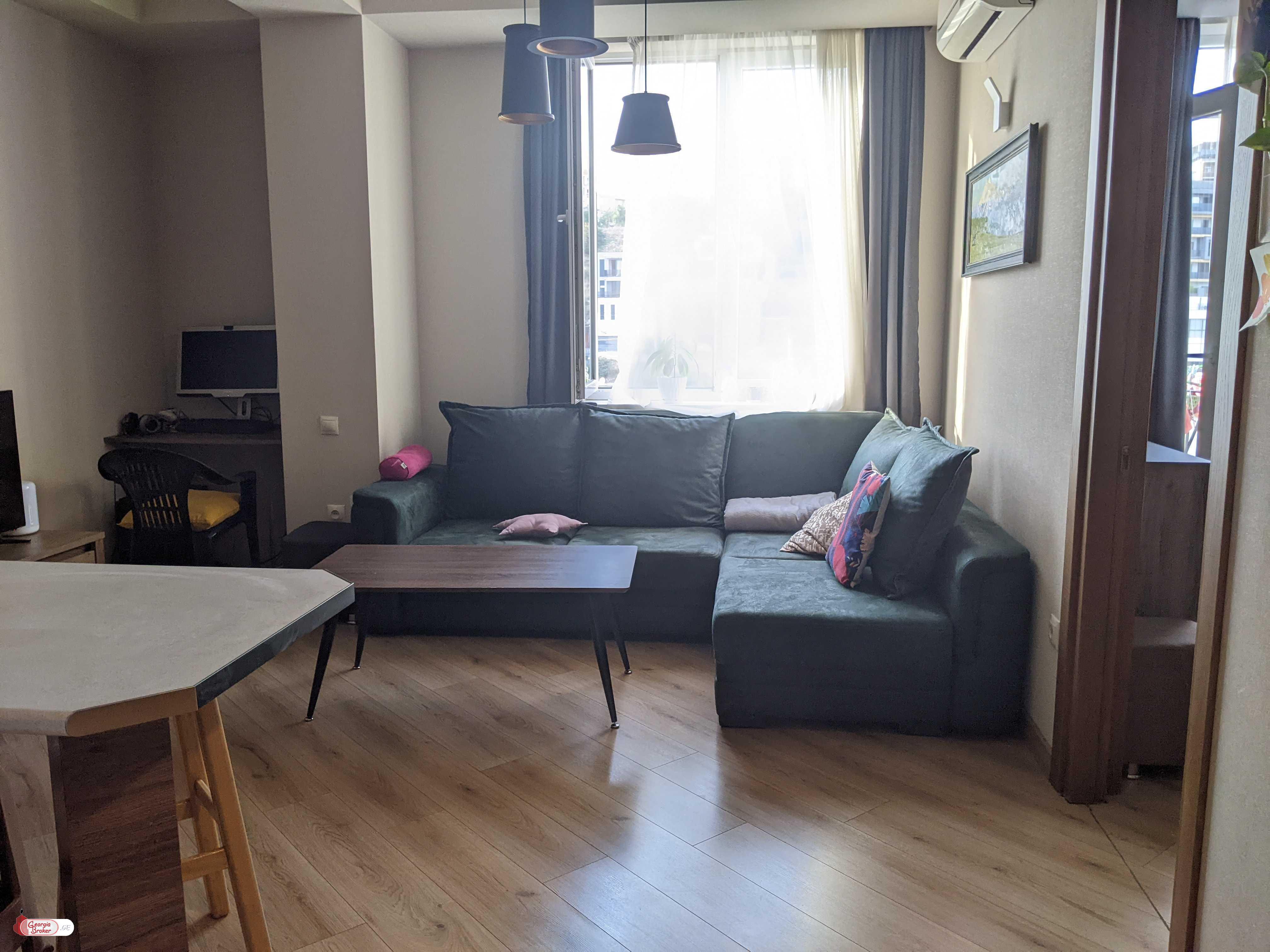 nearly repaired 2-room apartment for sale