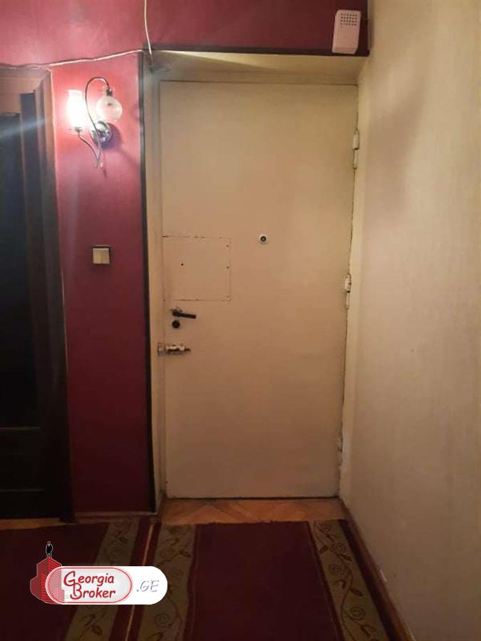 old repaired 4-room apartment for sale