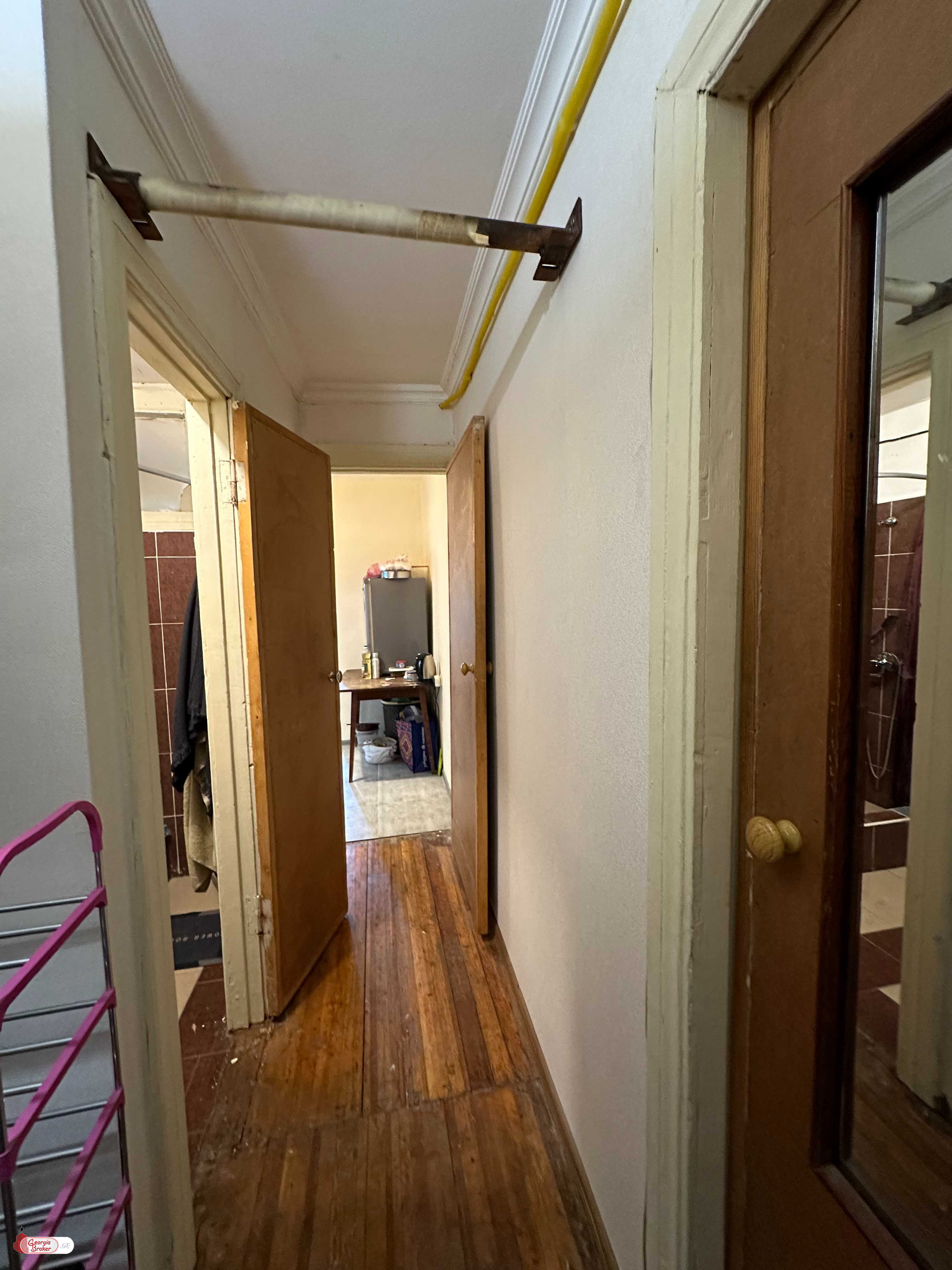 nearly repaired 2-room apartment for sale