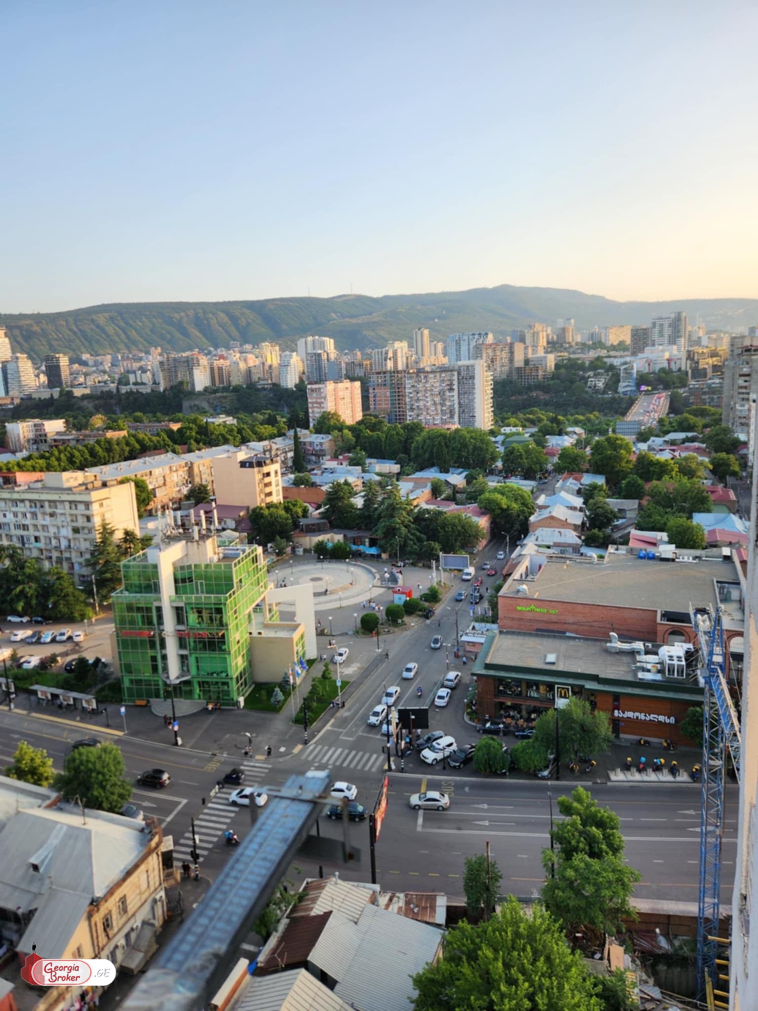 იყიდება ახალი გარემონტებული 3 ოთახიანი ბინა