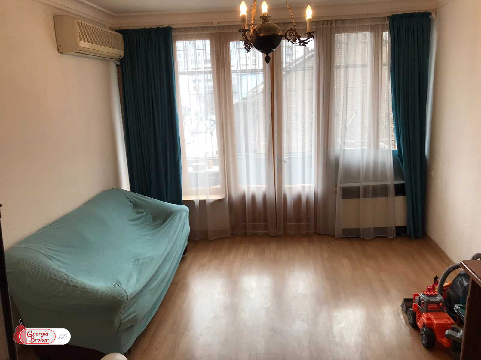 nearly repaired 4-room apartment for sale