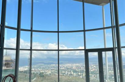 იყიდება ახალი გარემონტებული 5 ოთახიანი ბინა