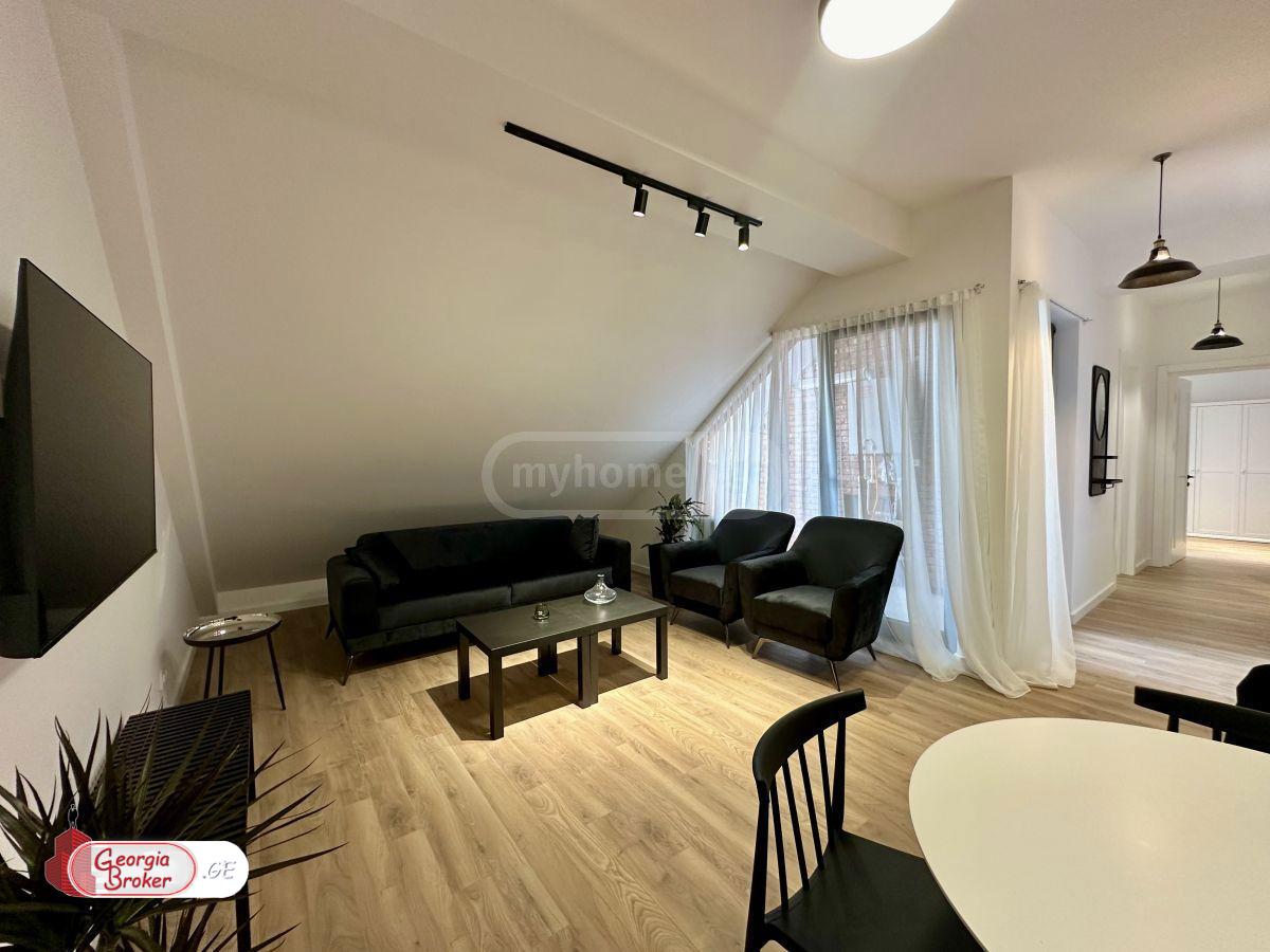 nearly repaired 3-room apartment for sale