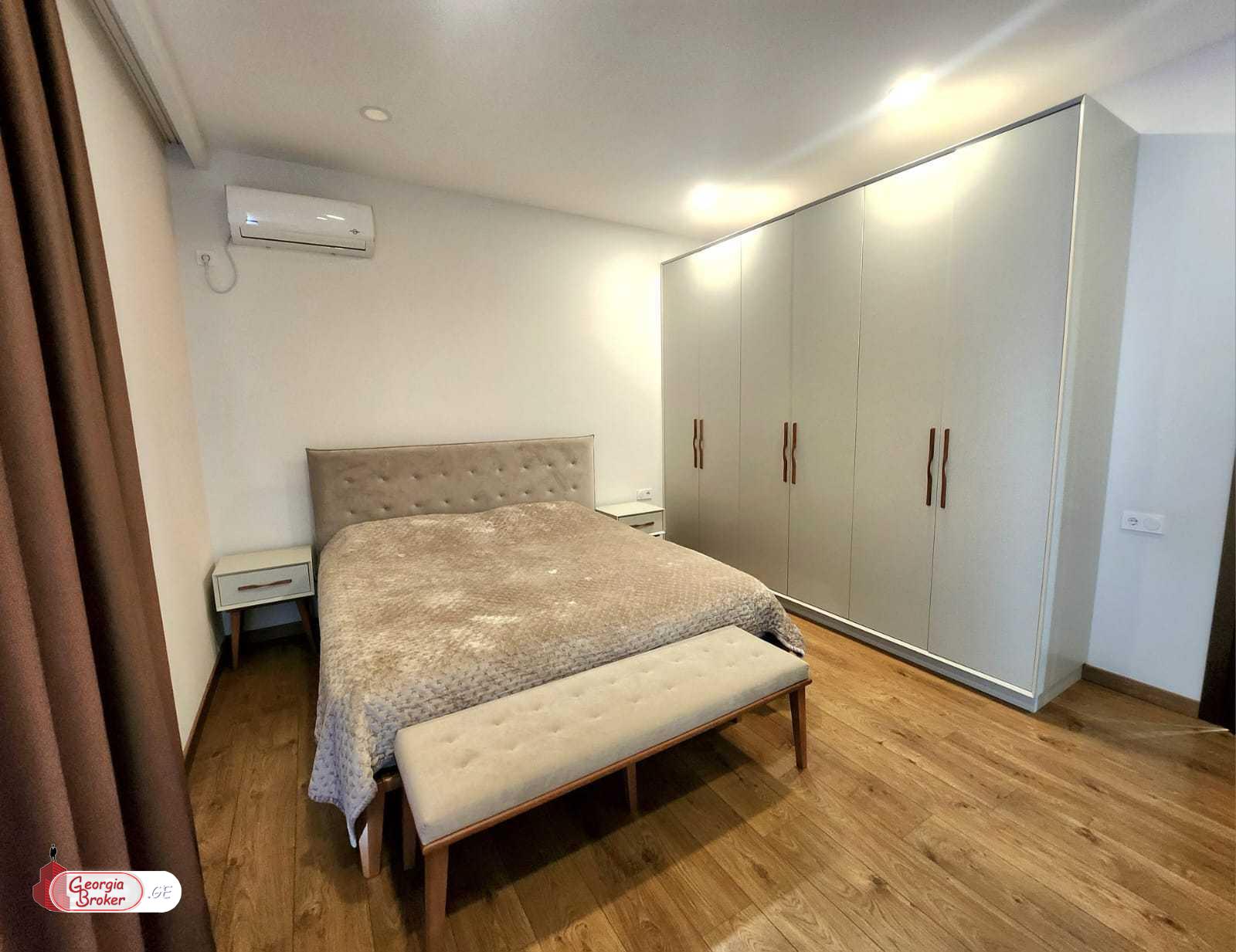 nearly repaired 7-room house for sale