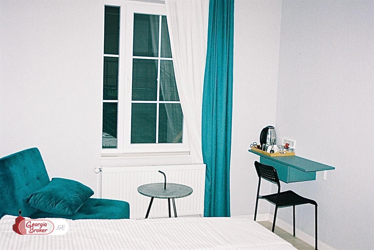 იყიდება ახალი გარემონტებული 6 ნომრიანი სასტუმრო