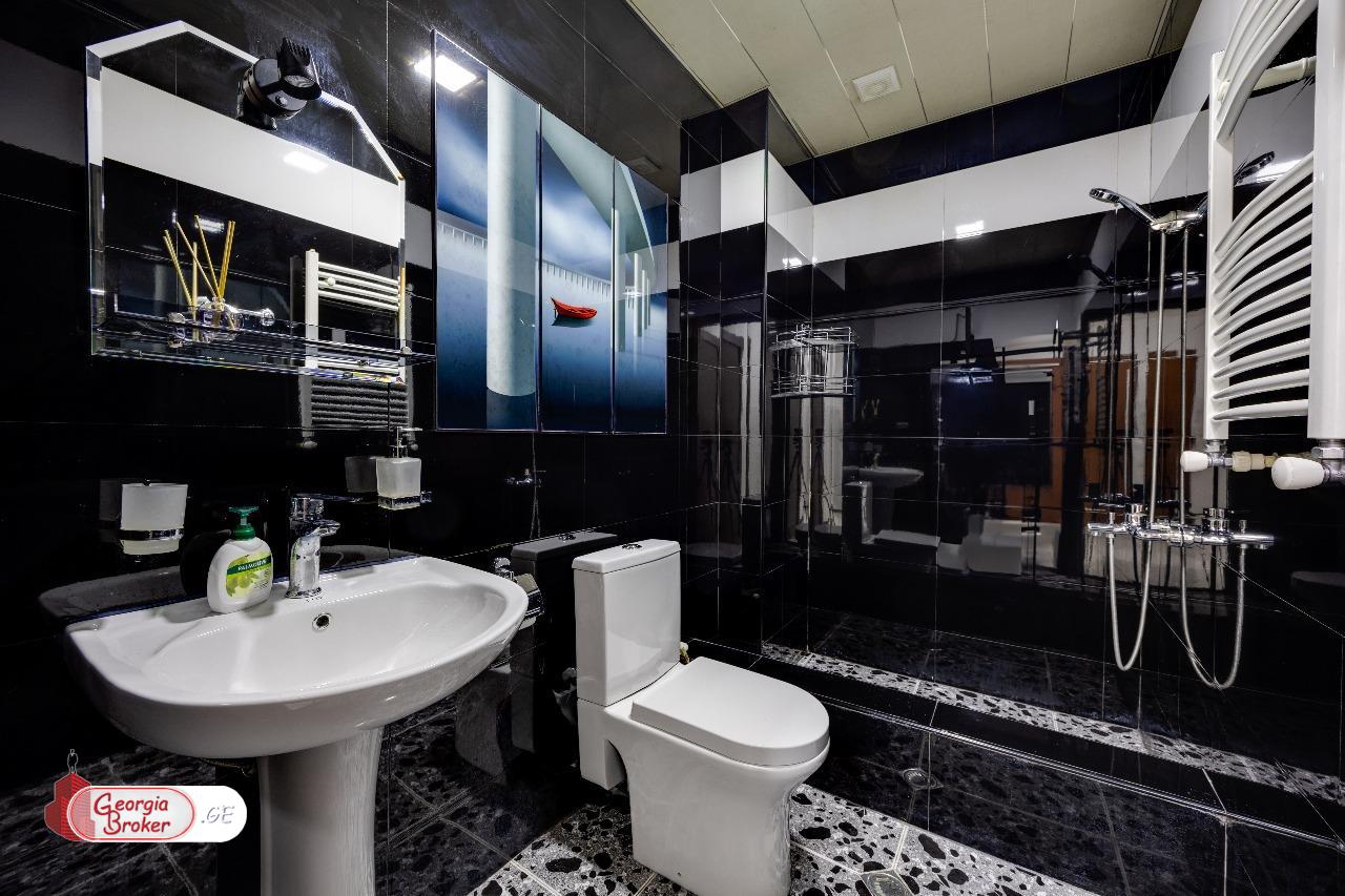 nearly repaired 2-room apartment for sale