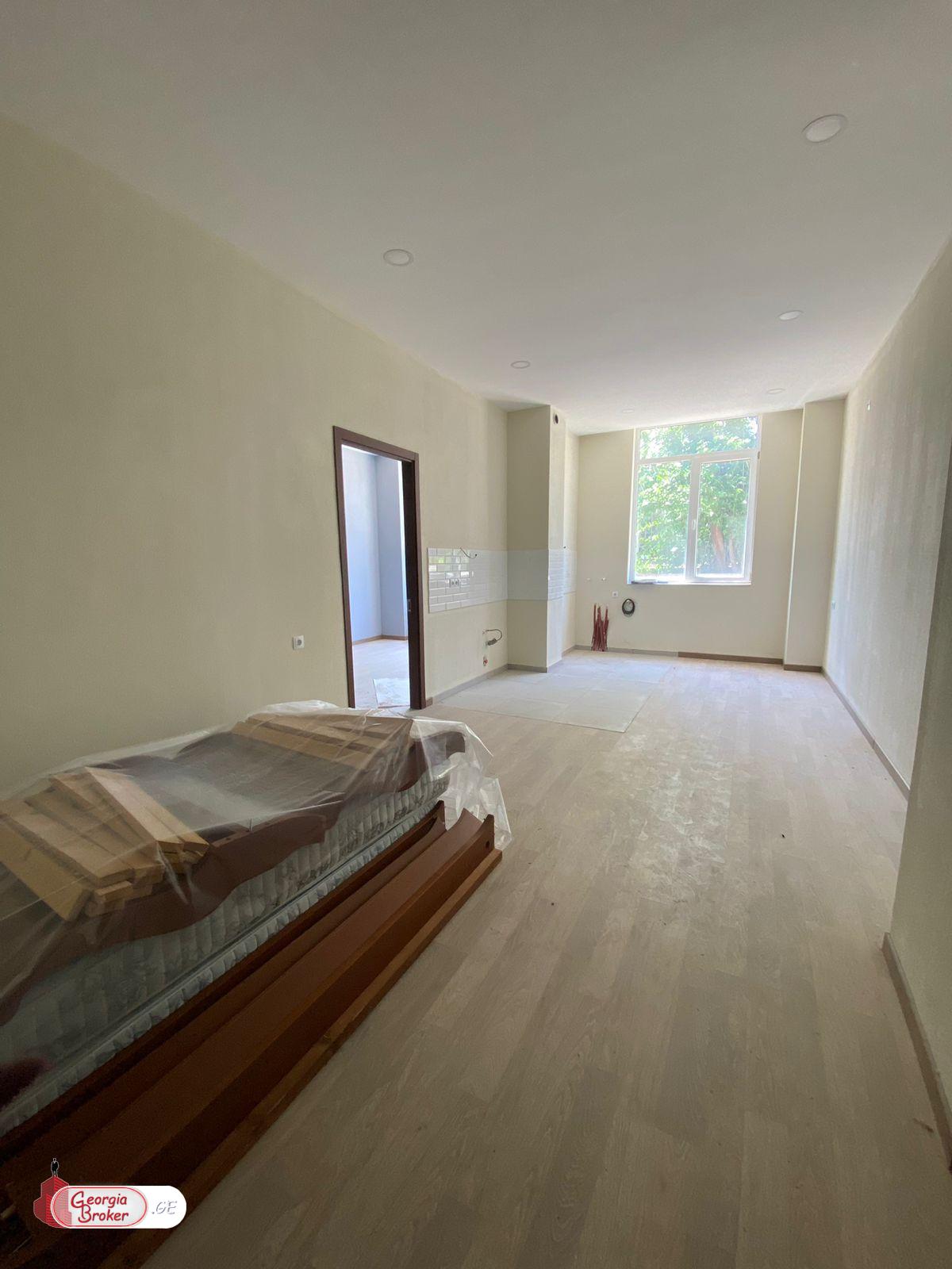 იყიდება ახალი გარემონტებული 2 ოთახიანი ბინა