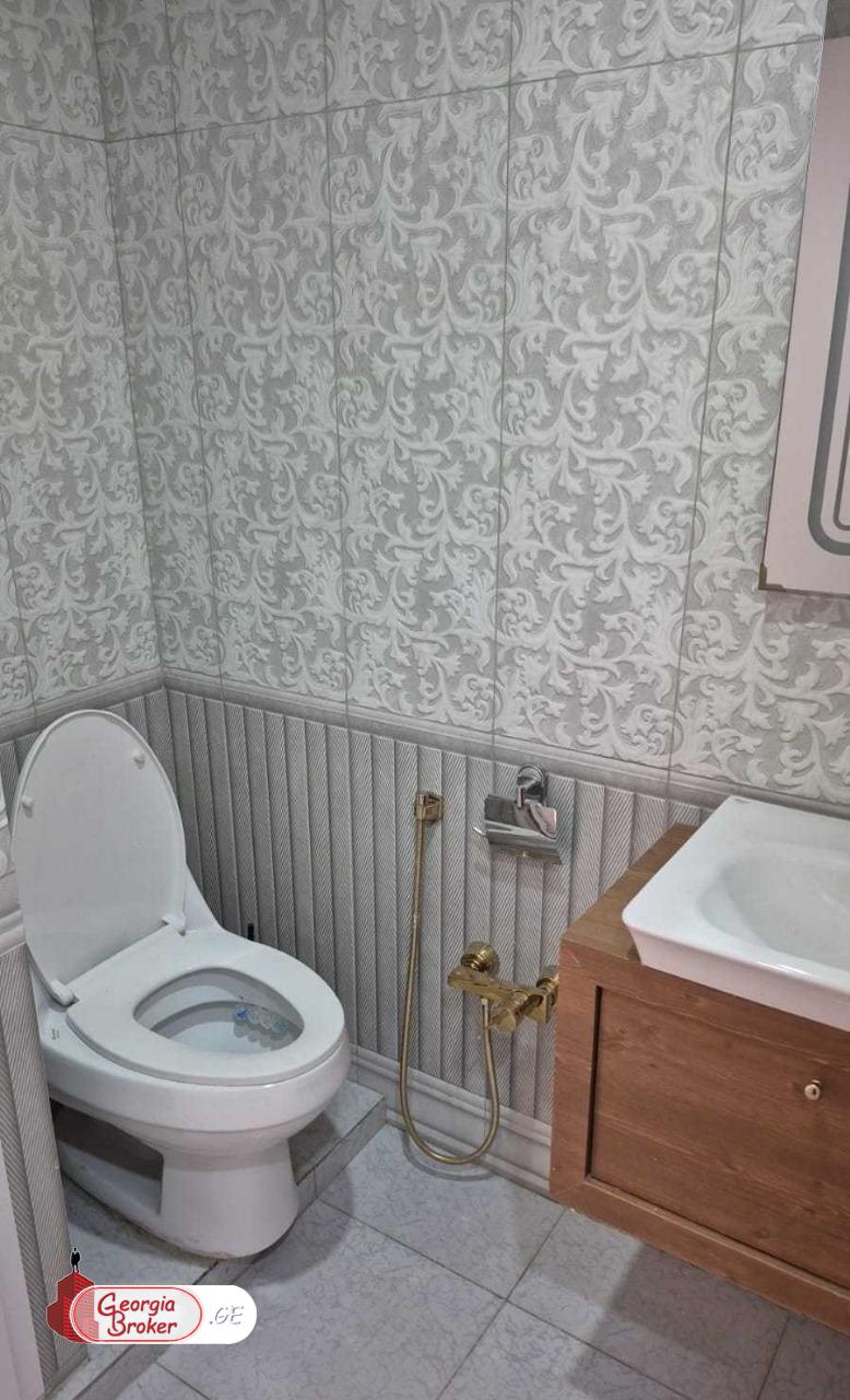 nearly repaired 3-room apartment for sale