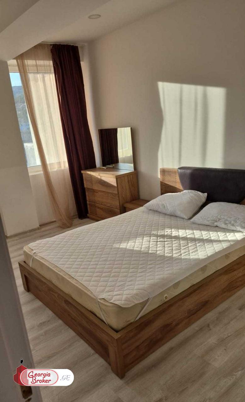 nearly repaired 3-room apartment for sale