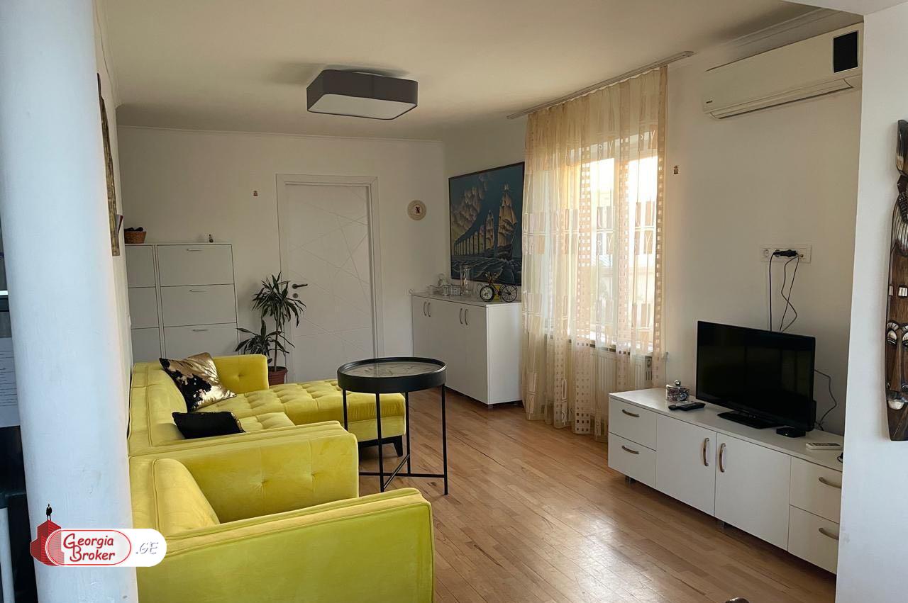 იყიდება ახალი გარემონტებული 3 ოთახიანი ბინა