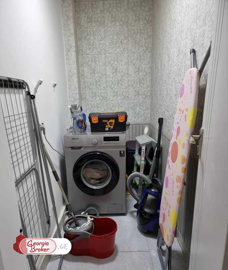 nearly repaired 3-room apartment for sale