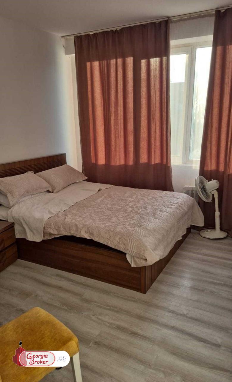 nearly repaired 3-room apartment for sale