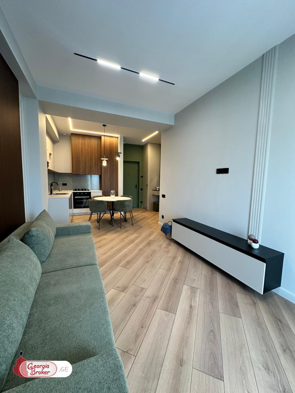 nearly repaired 2-room apartment for sale