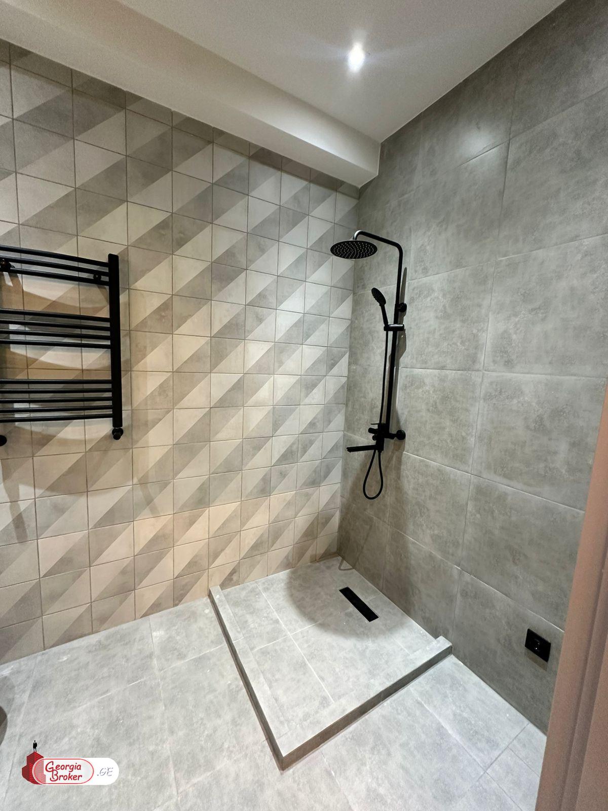 nearly repaired 2-room apartment for sale