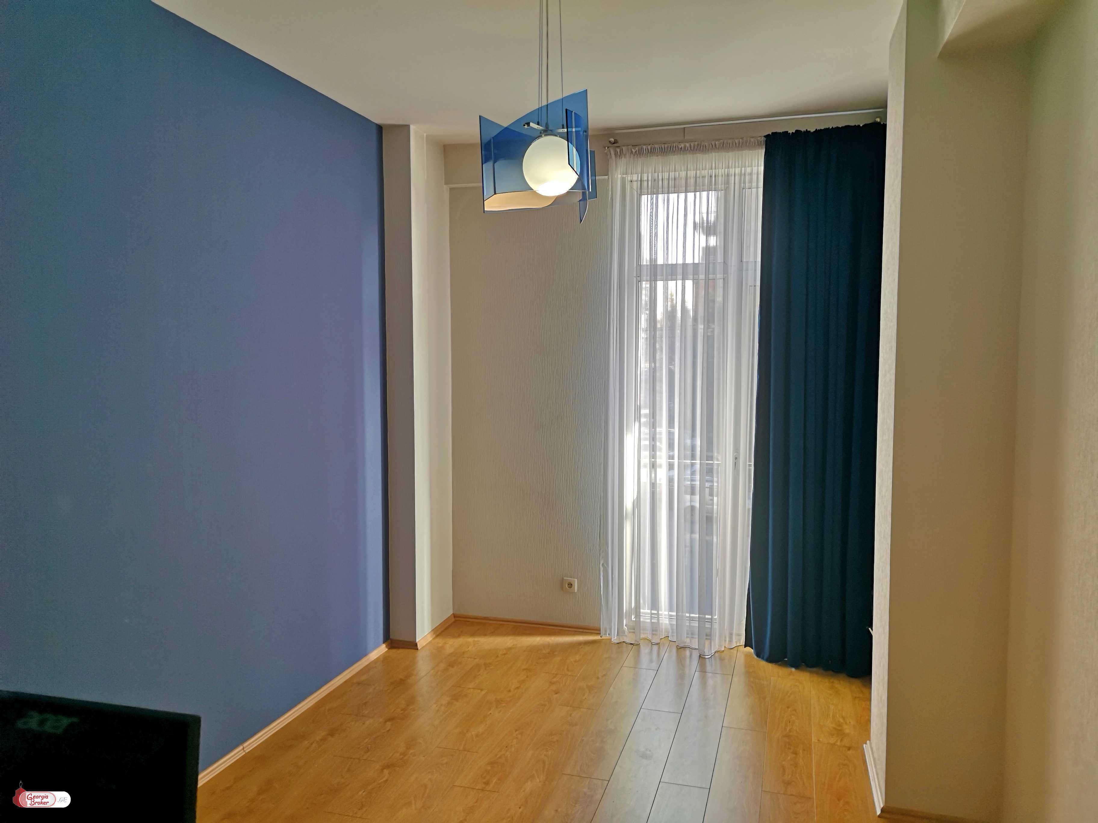 იყიდება ახალი გარემონტებული 4 ოთახიანი ბინა